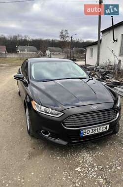 Седан Ford Fusion 2013 в Гусятине