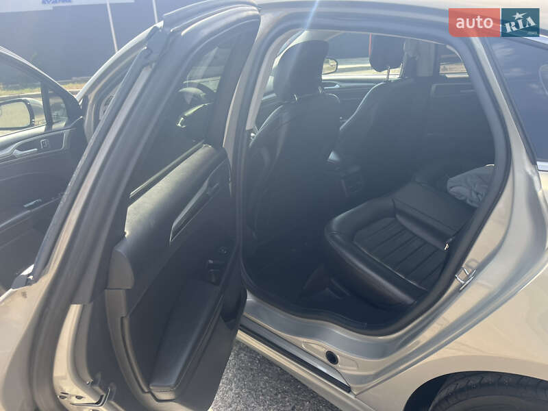 Седан Ford Fusion 2014 в Миколаєві