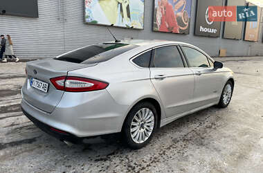 Седан Ford Fusion 2014 в 