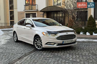 Седан Ford Fusion 2016 в Києві