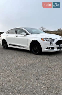 Седан Ford Fusion 2014 в Одесі