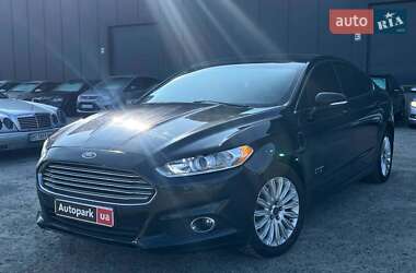 Седан Ford Fusion 2014 в Львові