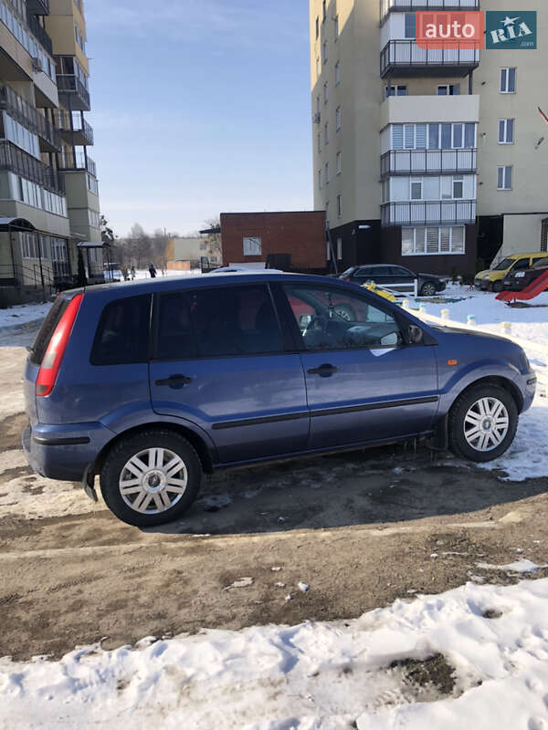 Хетчбек Ford Fusion 2005 в Сумах