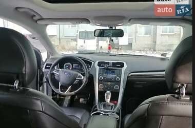 Седан Ford Fusion 2014 в 