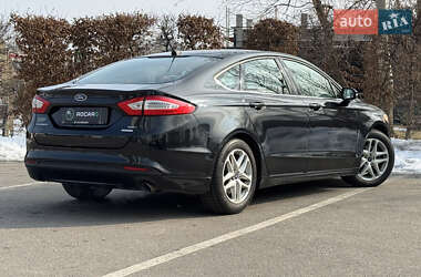 Седан Ford Fusion 2013 в Києві