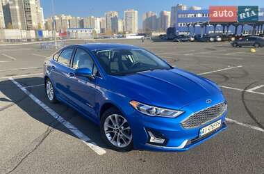 Седан Ford Fusion 2019 в Києві