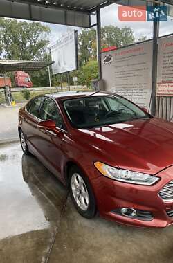 Седан Ford Fusion 2014 в 
