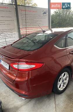 Седан Ford Fusion 2014 в 