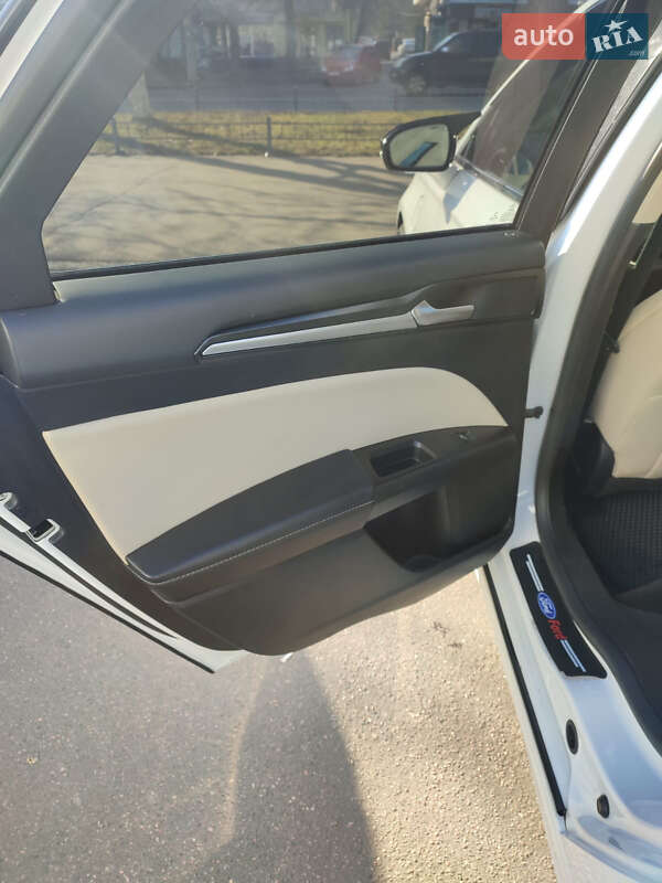 Седан Ford Fusion 2017 в Одессе