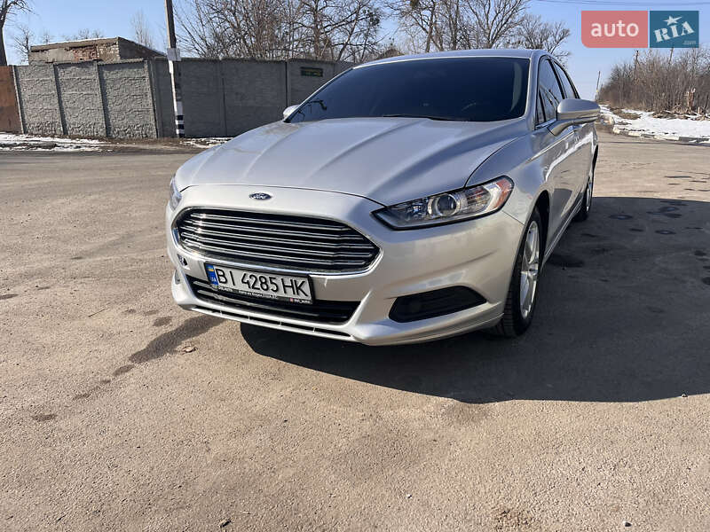 Седан Ford Fusion 2015 в Харкові