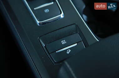 Седан Ford Fusion 2018 в 