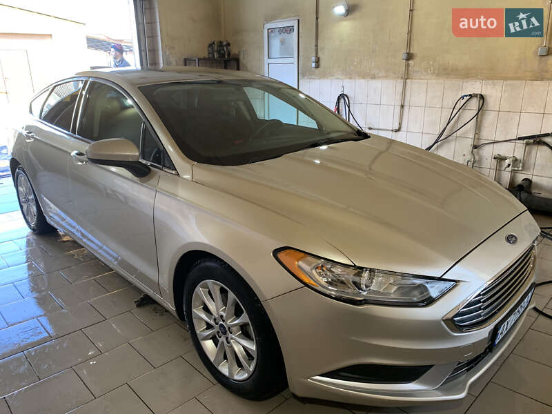 Седан Ford Fusion 2016 в Карловке