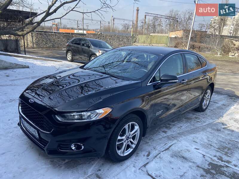 Ford Fusion 2015