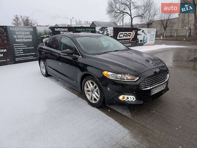 Седан Ford Fusion 2015 в Калуше