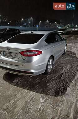 Седан Ford Fusion 2013 в Полтаві