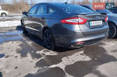 Седан Ford Fusion 2016 в 