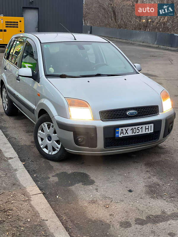 Хэтчбек Ford Fusion 2006 в Харькове