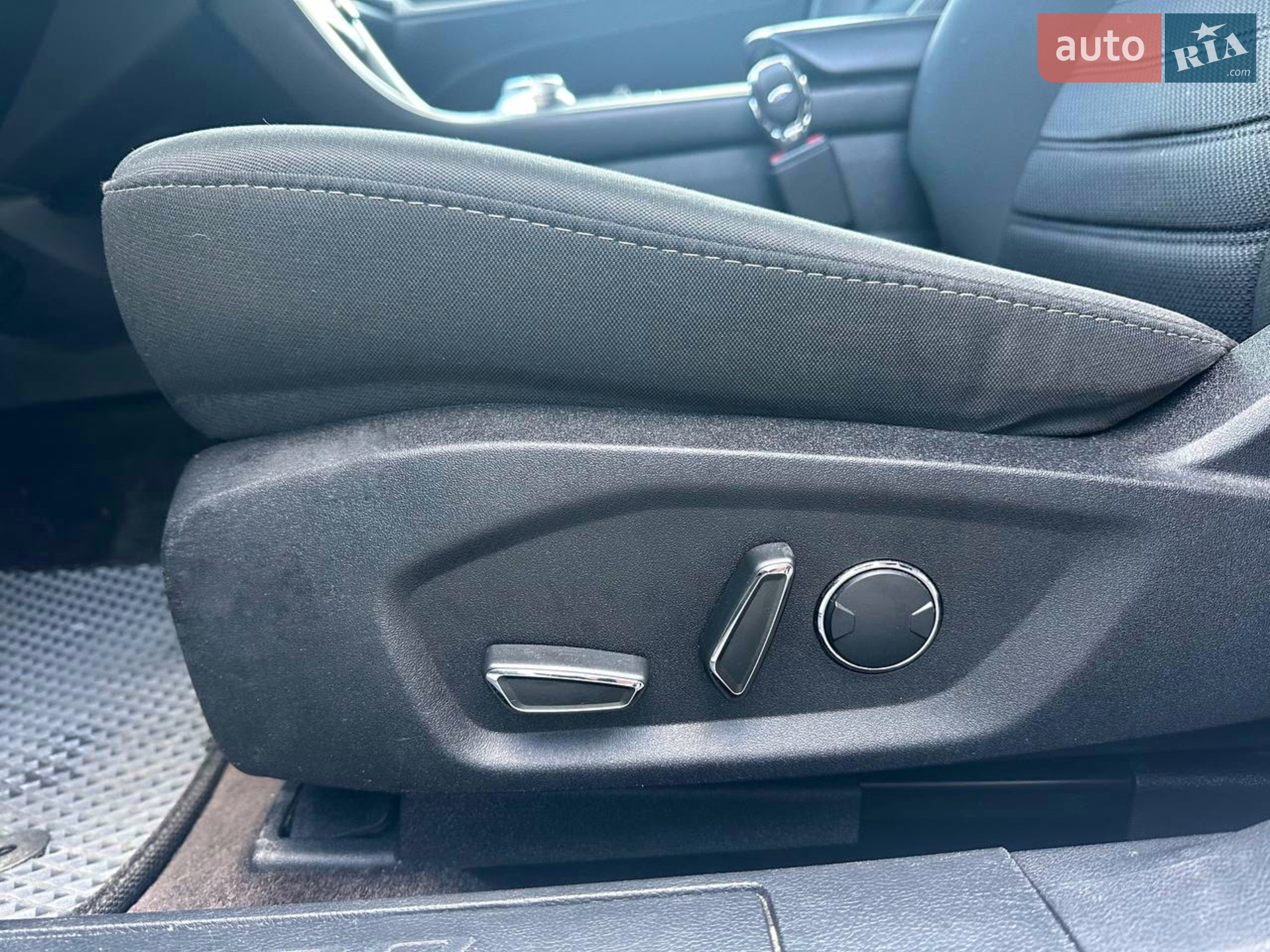 2017 Ford Fusion - мініатюра 41