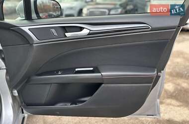 Седан Ford Fusion 2014 в 