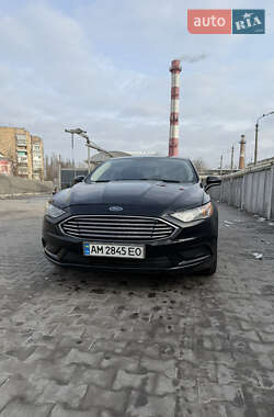 Седан Ford Fusion 2017 в 