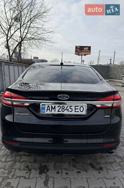 Седан Ford Fusion 2017 в 