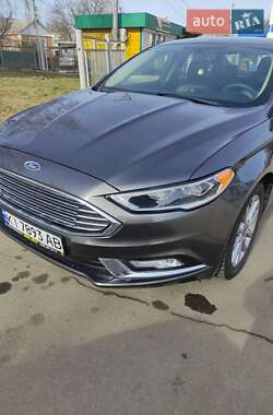 Седан Ford Fusion 2017 в 