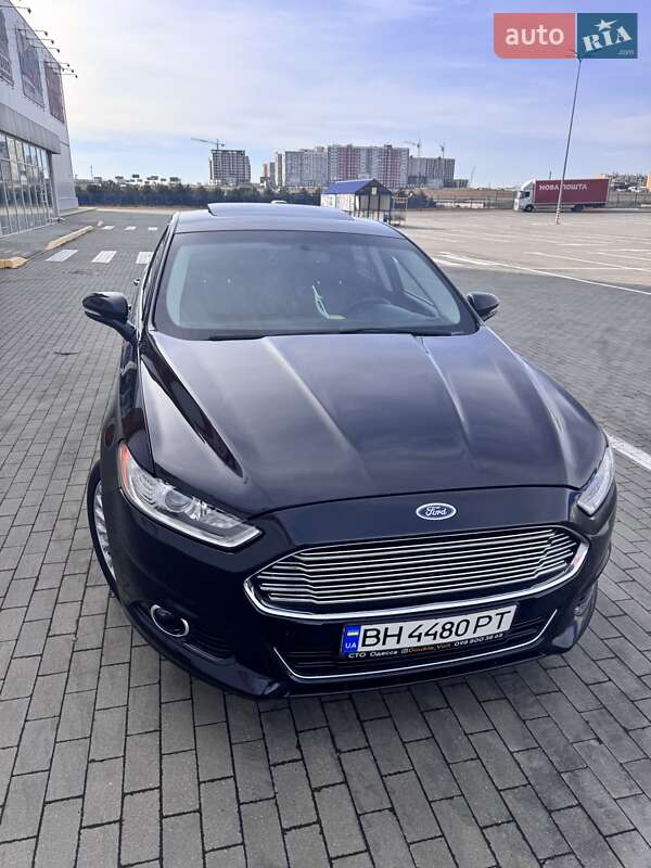 Седан Ford Fusion 2016 в Одесі
