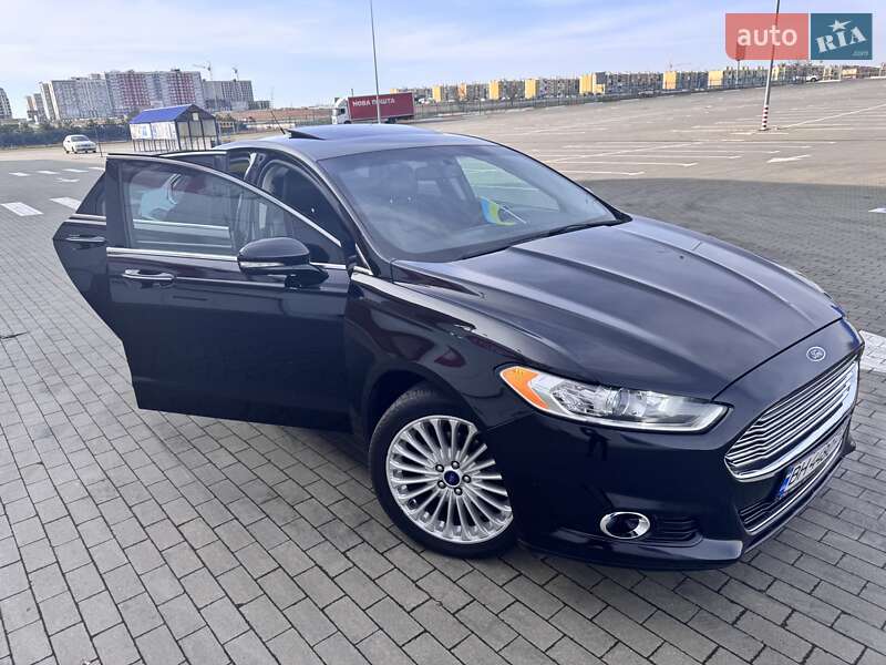 Седан Ford Fusion 2016 в Одесі