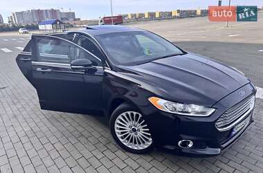 Седан Ford Fusion 2016 в 