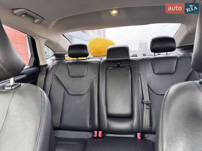 Седан Ford Fusion 2016 в Одесі