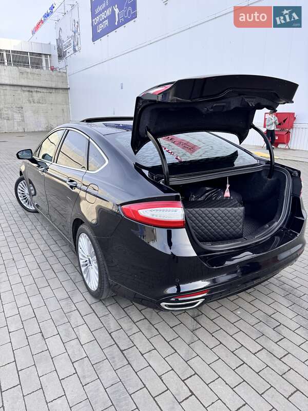 Седан Ford Fusion 2016 в Одесі