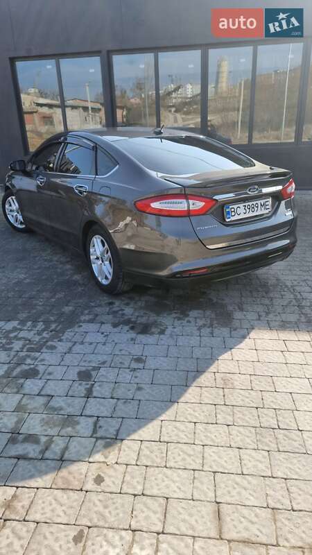 Седан Ford Fusion 2015 в Львові