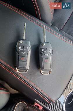 Седан Ford Fusion 2015 в 