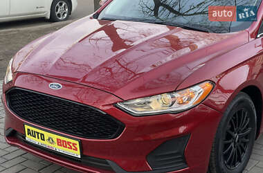 Седан Ford Fusion 2020 в 