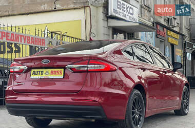 Седан Ford Fusion 2020 в 