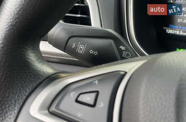 Седан Ford Fusion 2020 в 