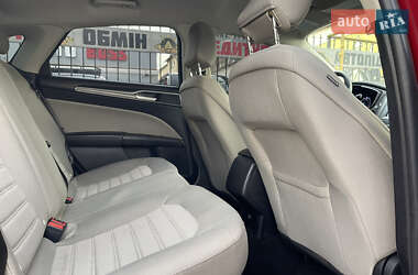 Седан Ford Fusion 2020 в 