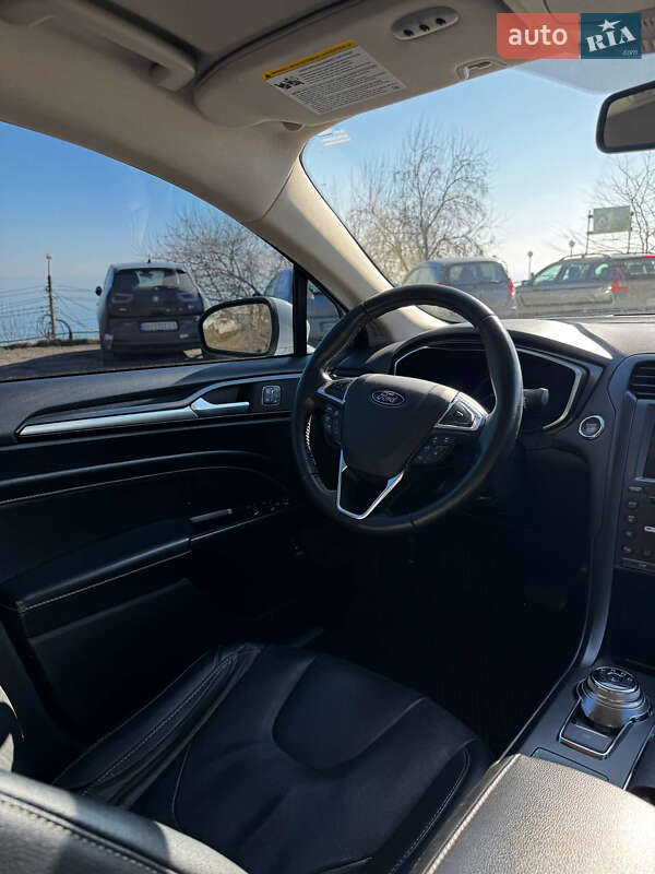 Седан Ford Fusion 2020 в Одессе