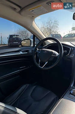 Седан Ford Fusion 2020 в 
