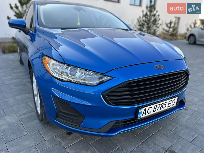 Седан Ford Fusion 2020 в Луцьку