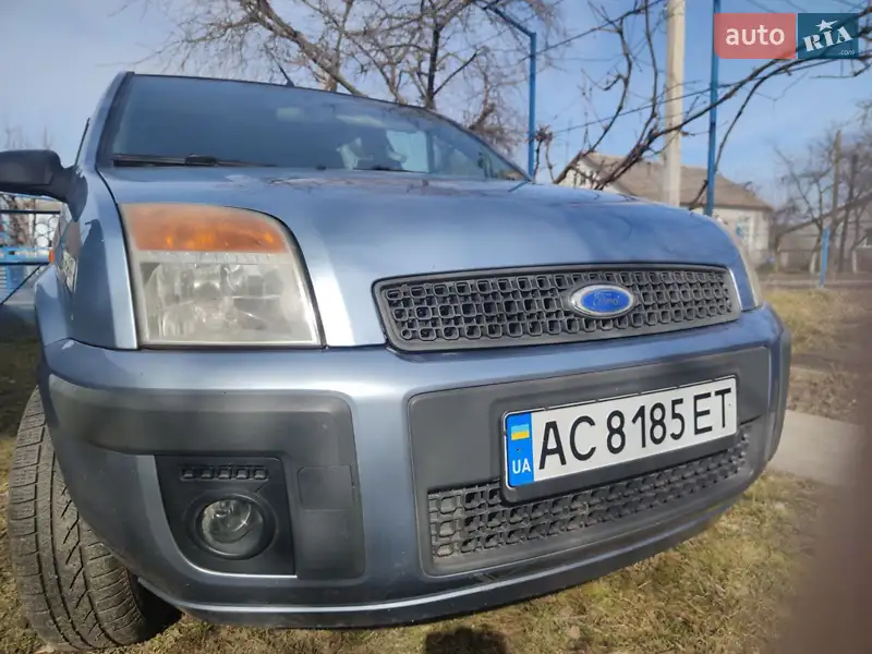 Хэтчбек Ford Fusion 2007 в 