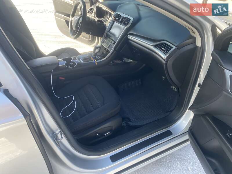 Седан Ford Fusion 2015 в Киеве фото 15 Седан Ford Fusion 2015 в Киеве