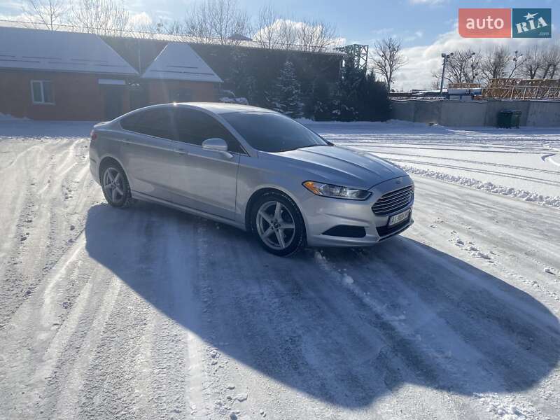 Седан Ford Fusion 2015 в Киеве фото 14 Седан Ford Fusion 2015 в Киеве