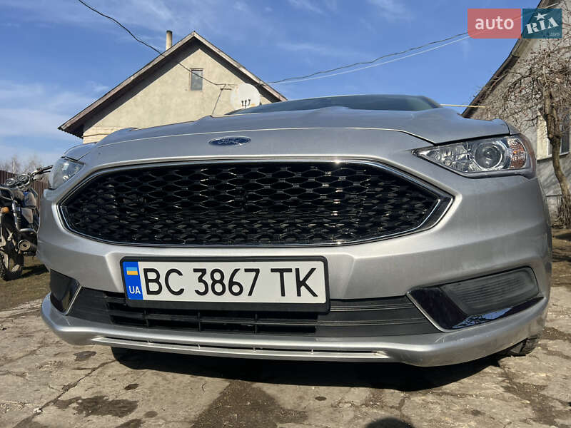 Седан Ford Fusion 2017 в Львове