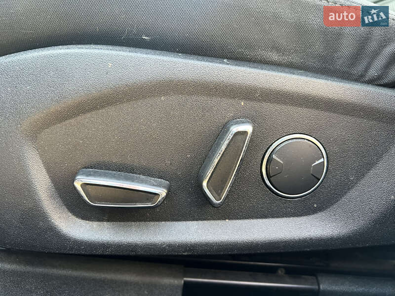 Седан Ford Fusion 2017 в Львове