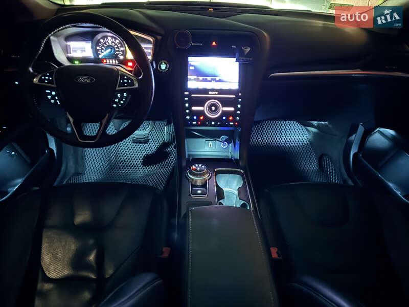 Седан Ford Fusion 2016 в Одесі