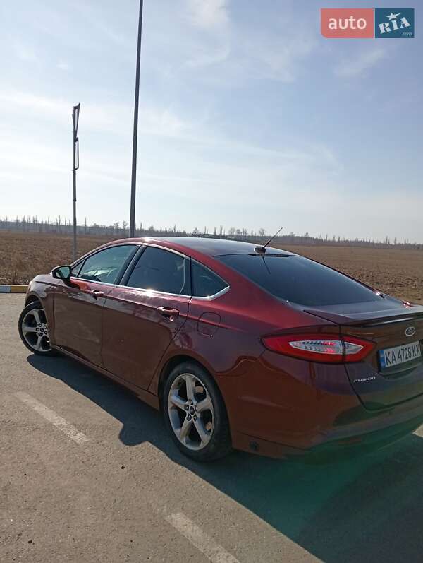 Седан Ford Fusion 2016 в Києві