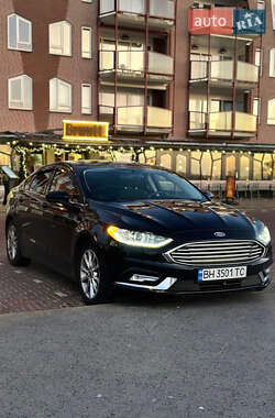 Седан Ford Fusion 2016 в 