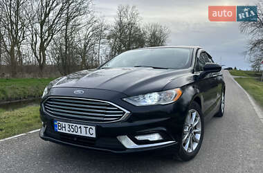 Седан Ford Fusion 2016 в 