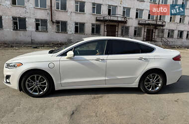 Седан Ford Fusion 2019 в Запорожье